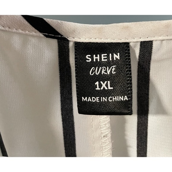 SHEIN Curve‎ 1XL White Black Stripe V-Neck Short Sleeve Blouse Top Women's - Picture 3 of 4